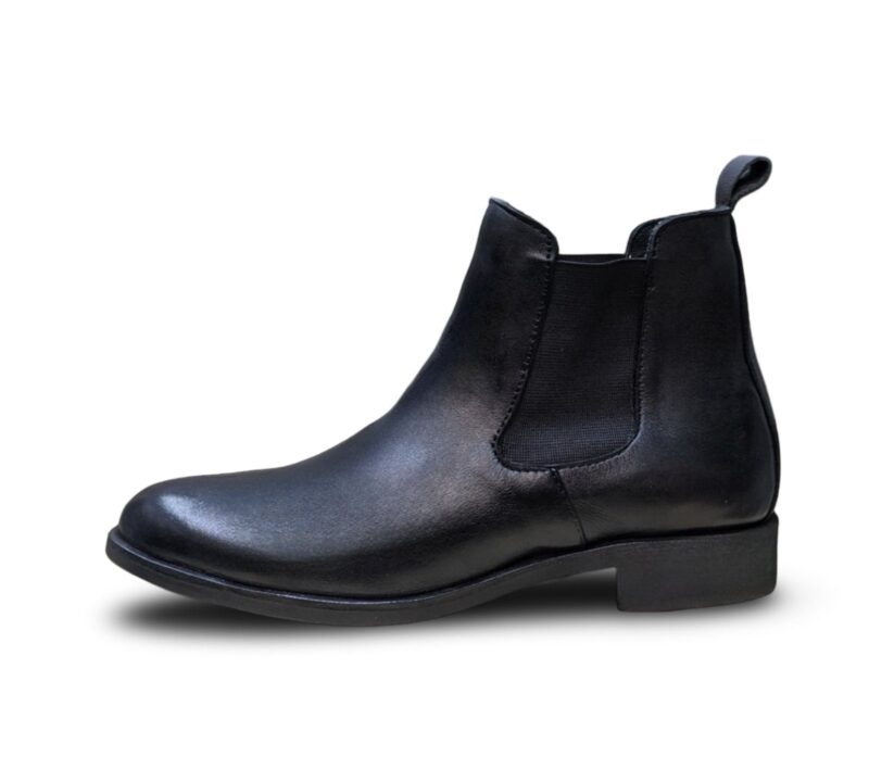 Black Leather Chelsea Shoes For Men - Image 4