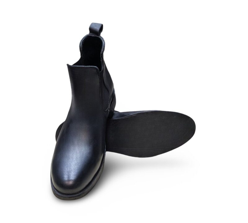 Black Leather Chelsea Shoes For Men - Image 2